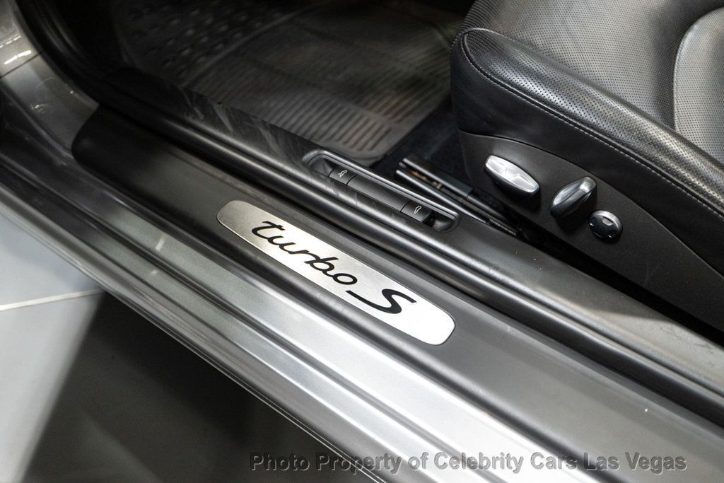 2012 Porsche 911 Turbo S Cabriolet - 22921544 - 31