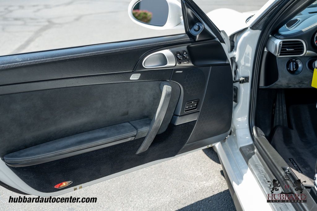 2012 Porsche 911 Carrera GTS  - 23062386 - 24