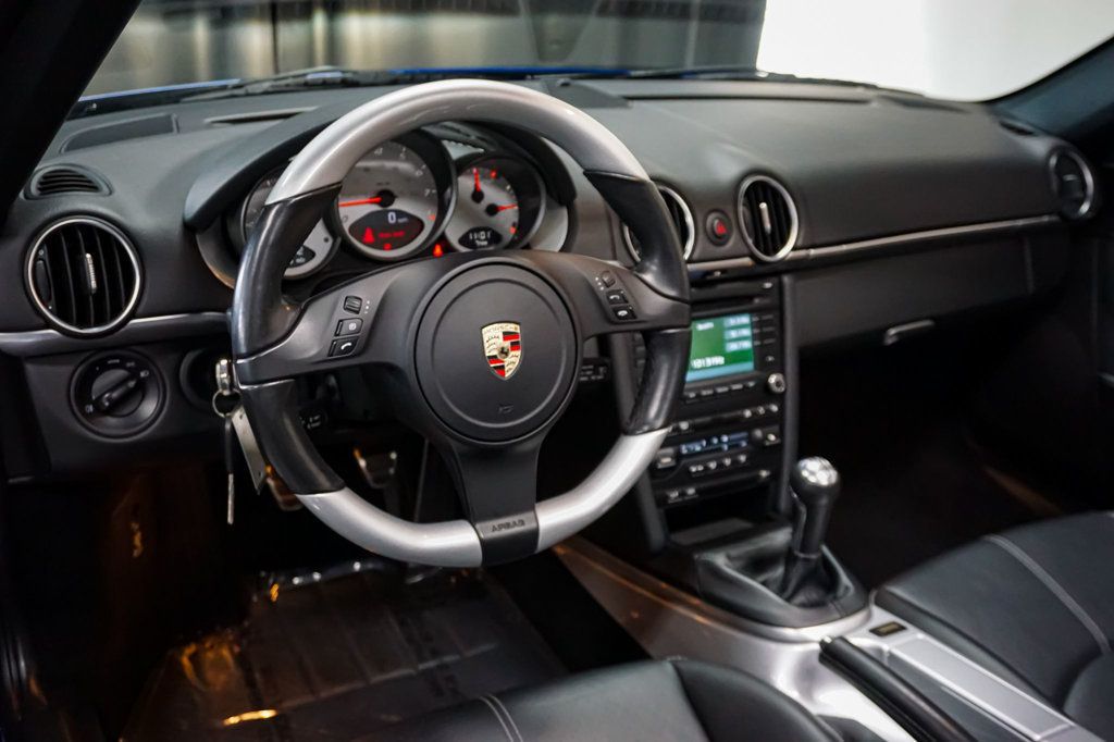 2012 Porsche Boxster S photo 13