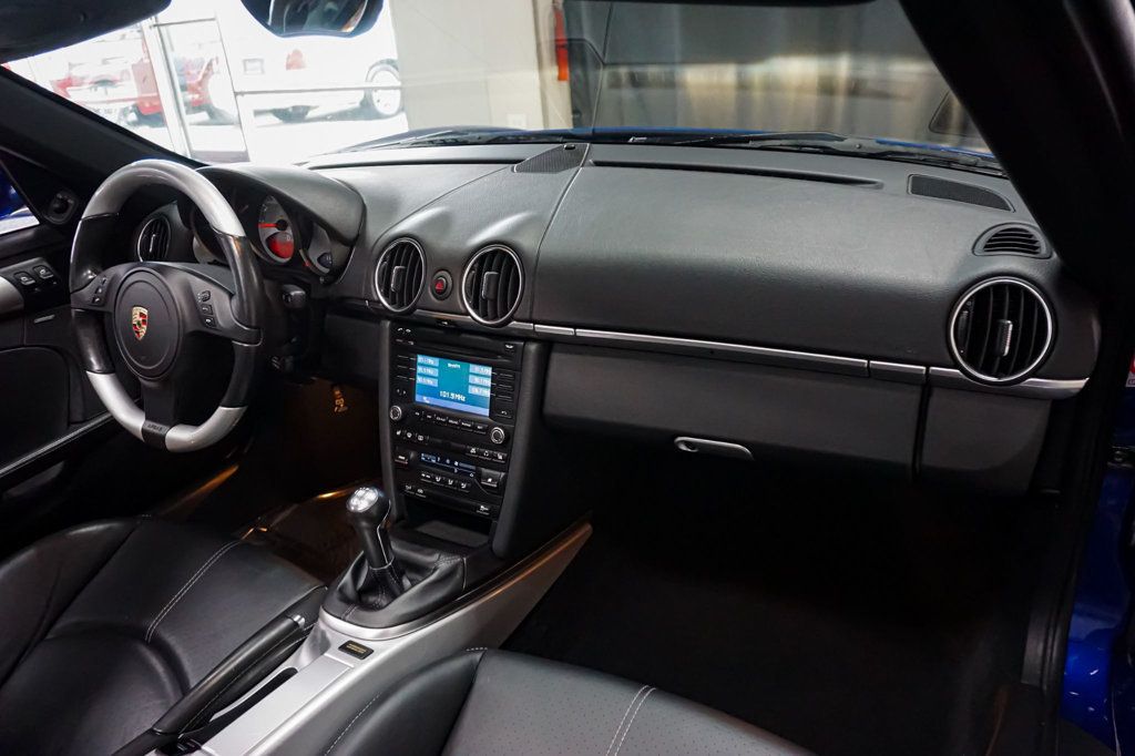 2012 Porsche Boxster S photo 43