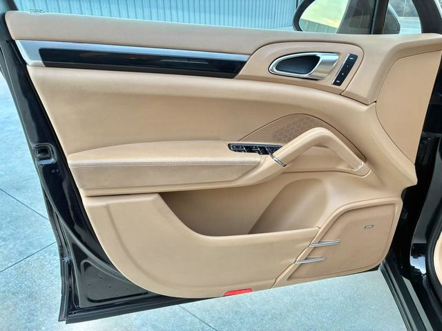 2012 Porsche Cayenne AWD 4dr S - 23094140 - 12
