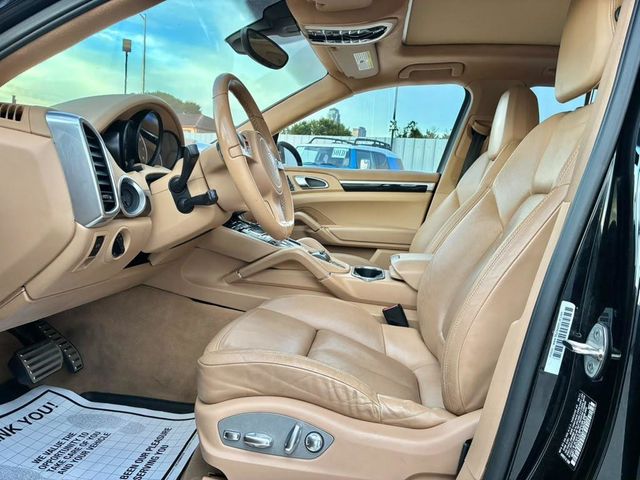 2012 Porsche Cayenne AWD 4dr S - 23094140 - 8