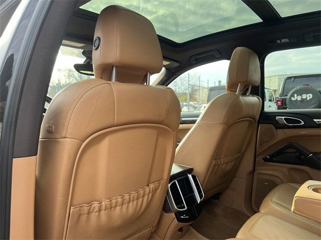 2012 Porsche Cayenne AWD 4dr S - 22959450 - 16