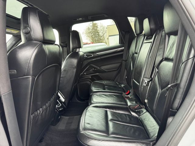 2012 Porsche Cayenne AWD 4dr S - 22911190 - 14