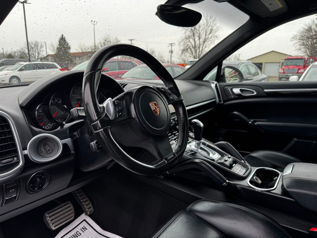 2012 Porsche Cayenne AWD 4dr S - 22911190 - 8