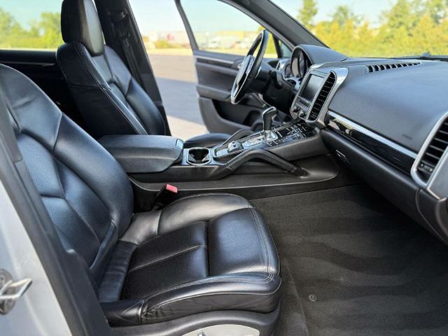 2012 Porsche Cayenne AWD 4dr S - 22911190 - 17