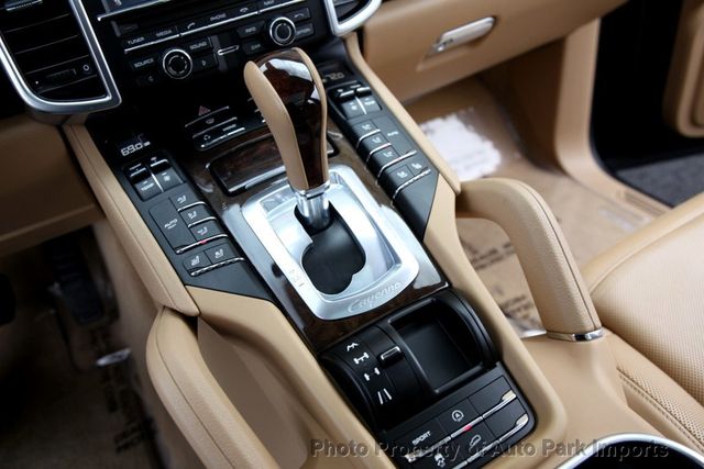 2012 Porsche Cayenne AWD 4dr Tiptronic - 22955314 - 34
