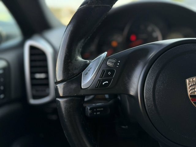 2012 Porsche Cayenne Base Trim - 23099258 - 10