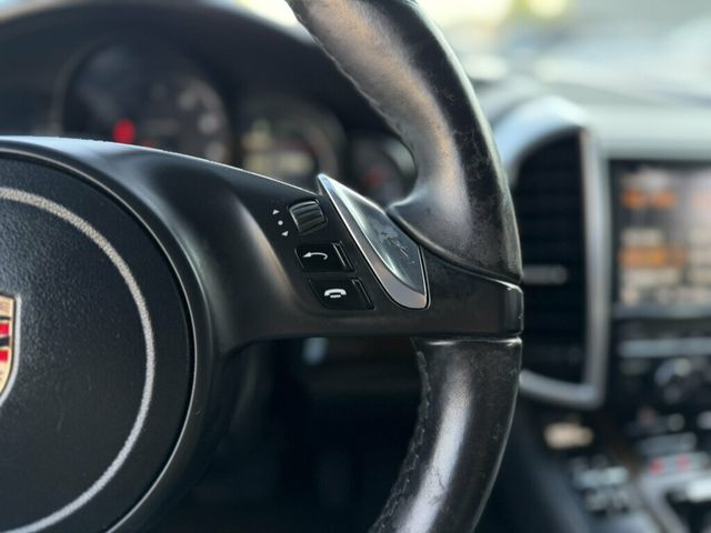 2012 Porsche Cayenne Base Trim - 23099258 - 11