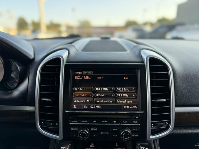2012 Porsche Cayenne Base Trim - 23099258 - 13