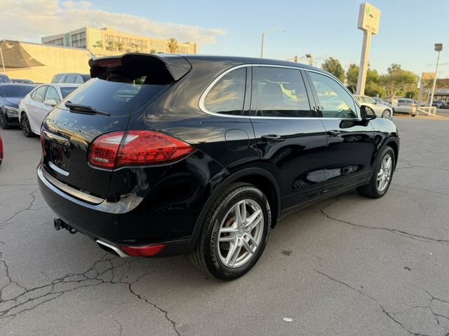 2012 Porsche Cayenne Base Trim - 23099258 - 3