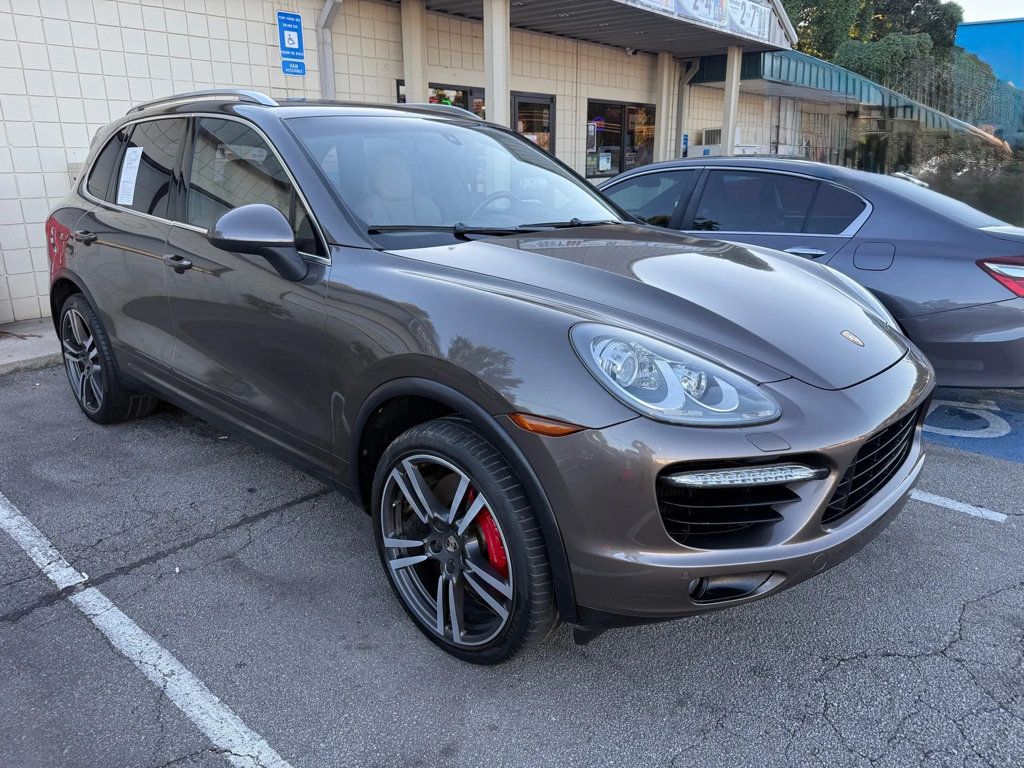 2012 Porsche Cayenne CAYENNE TURBO, AWD, PANO ROOF, BLUETOOTH, REAR ENTERTAINMENT PKG - 22914657 - 2