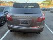 2012 Porsche Cayenne CAYENNE TURBO, AWD, PANO ROOF, BLUETOOTH, REAR ENTERTAINMENT PKG - 22914657 - 3