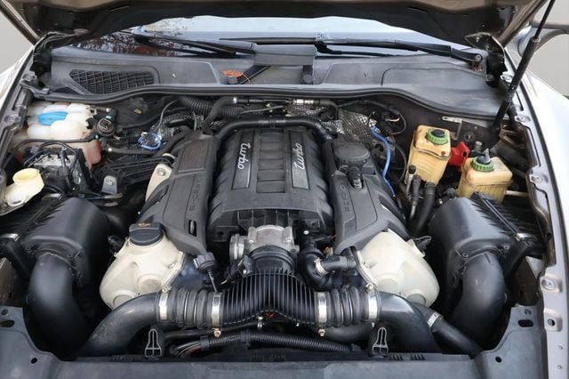 2012 Porsche Cayenne CAYENNE TURBO, AWD, SUNROOF, BLUETOOTH, REAR ENTERTAINMENT PKG!! - 22914657 - 11