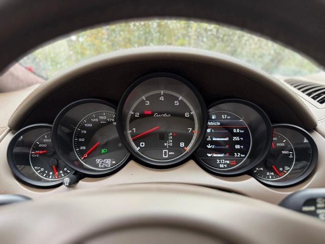 2012 Porsche Cayenne CAYENNE TURBO, AWD, SUNROOF, BLUETOOTH, REAR ENTERTAINMENT PKG!! - 22914657 - 16