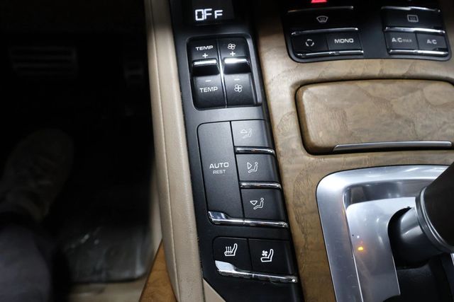 2012 Porsche Cayenne CAYENNE TURBO, AWD, SUNROOF, BLUETOOTH, REAR ENTERTAINMENT PKG!! - 22914657 - 22