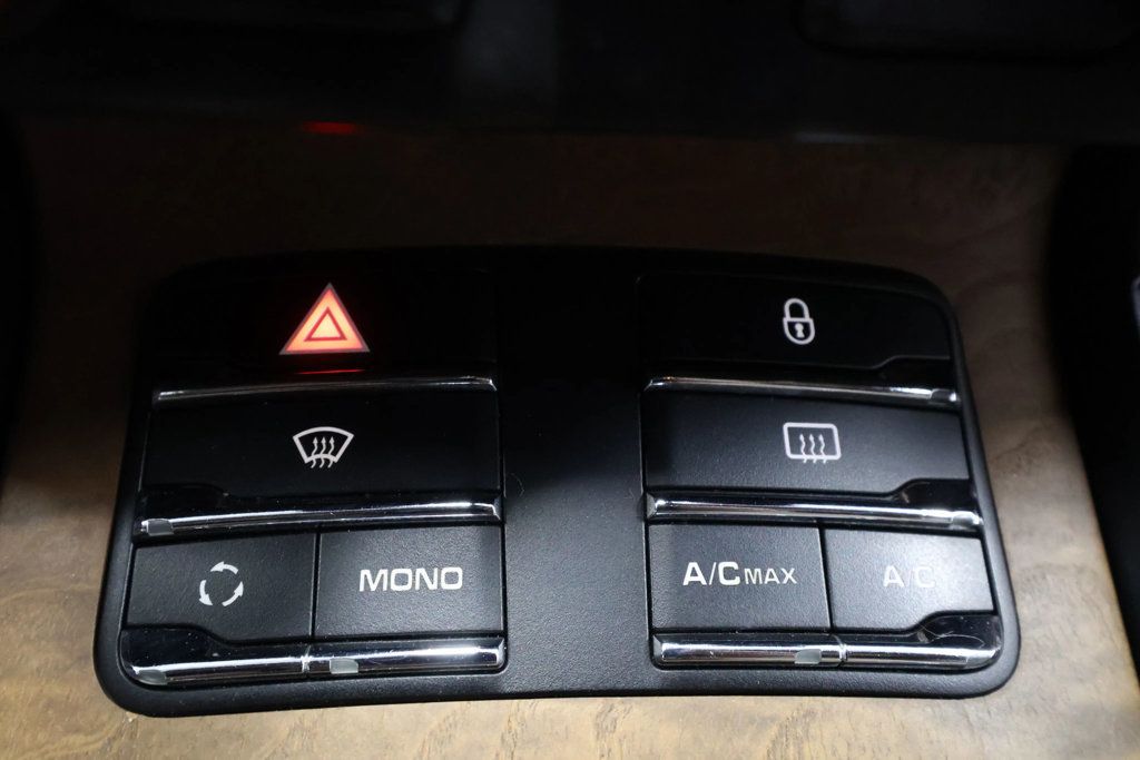 2012 Porsche Cayenne CAYENNE TURBO, AWD, SUNROOF, BLUETOOTH, REAR ENTERTAINMENT PKG!! - 22914657 - 25