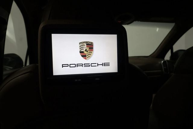 2012 Porsche Cayenne CAYENNE TURBO, AWD, SUNROOF, BLUETOOTH, REAR ENTERTAINMENT PKG!! - 22914657 - 30