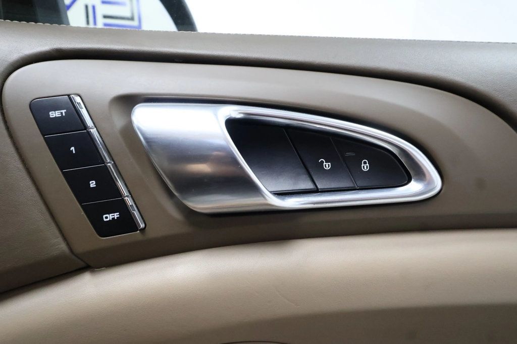 2012 Porsche Cayenne CAYENNE TURBO, AWD, SUNROOF, BLUETOOTH, REAR ENTERTAINMENT PKG!! - 22914657 - 43