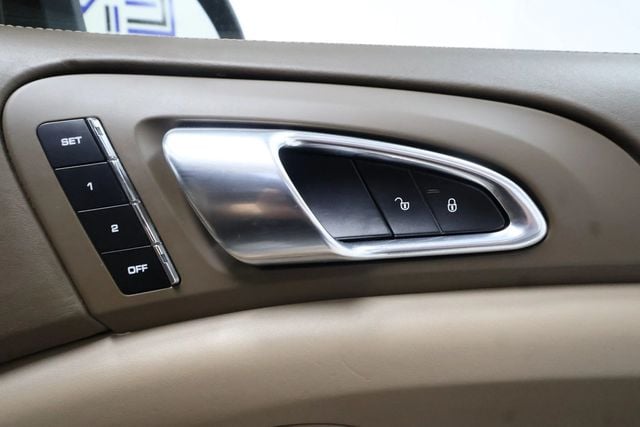 2012 Porsche Cayenne CAYENNE TURBO, AWD, SUNROOF, BLUETOOTH, REAR ENTERTAINMENT PKG!! - 22914657 - 43