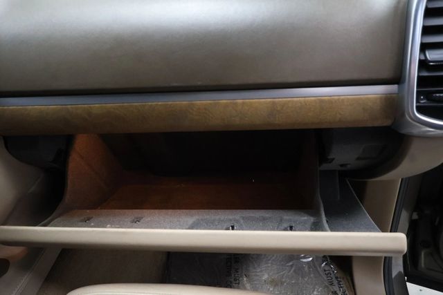 2012 Porsche Cayenne CAYENNE TURBO, AWD, SUNROOF, BLUETOOTH, REAR ENTERTAINMENT PKG!! - 22914657 - 45