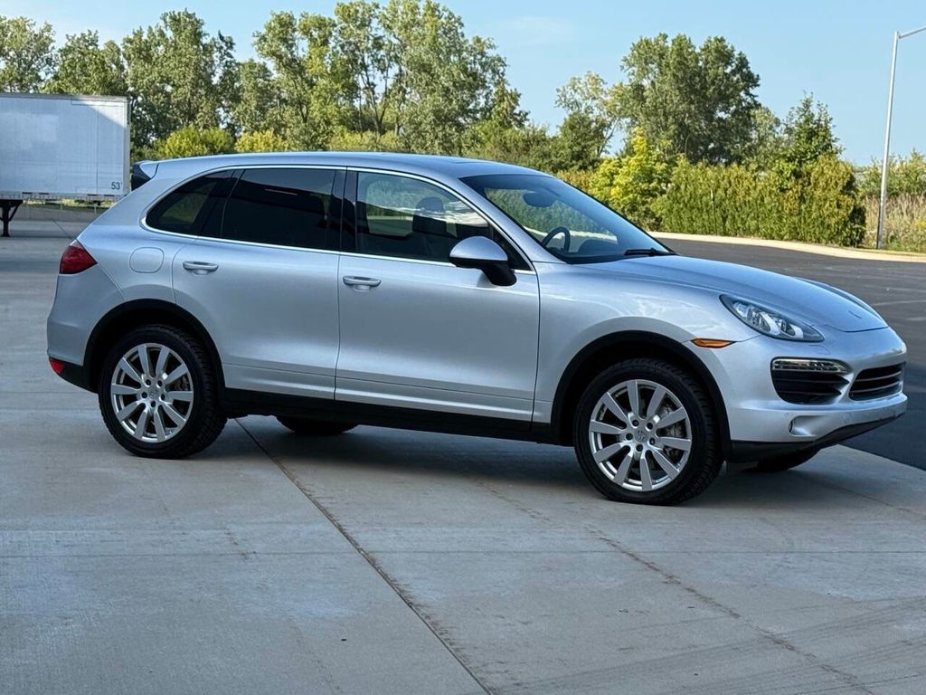 2012 Porsche Cayenne S photo 5