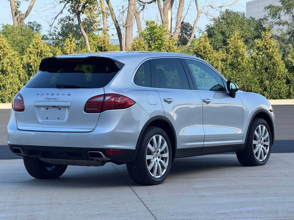 2012 Porsche Cayenne S photo 6