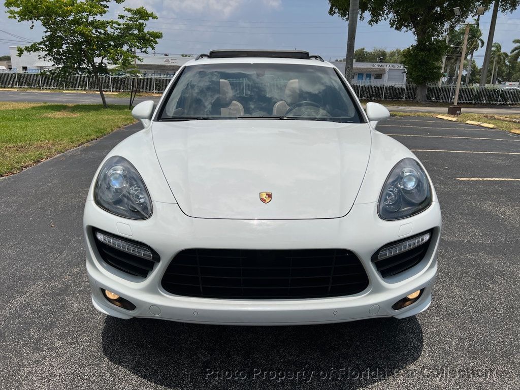 2012 Porsche Cayenne Turbo AWD Sport Design - 22420448 - 4