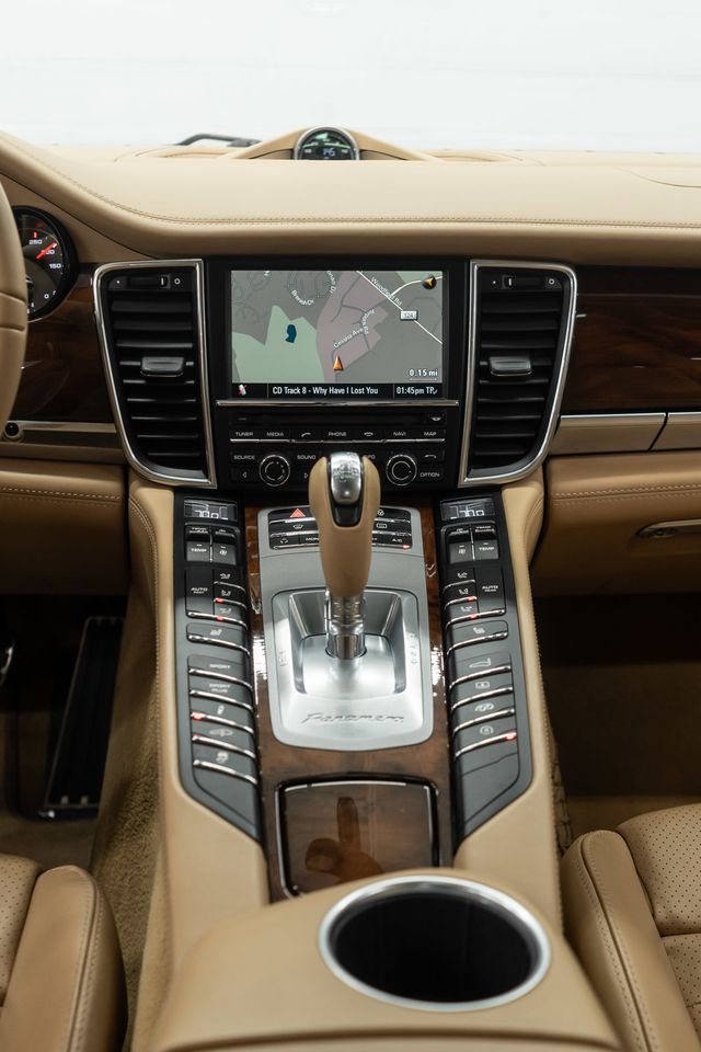 2012 Porsche Panamera Turbo - 22945397 - 21