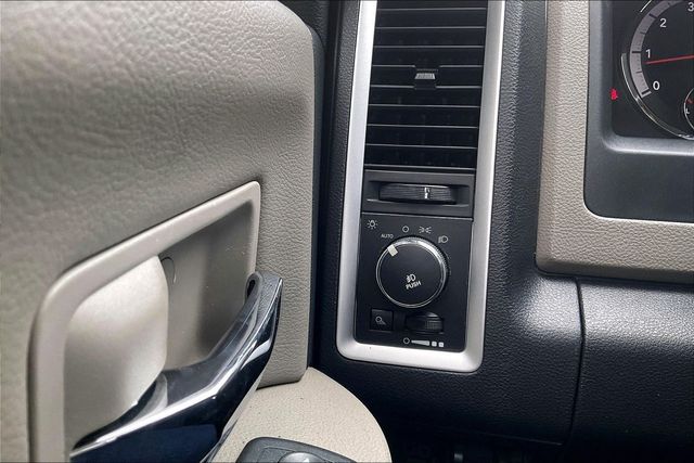 2012 Ram 1500 2WD Quad Cab 140.5" Outdoorsman - 23065218 - 26