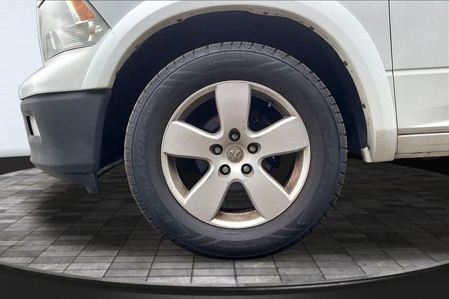 2012 Ram 1500 2WD Quad Cab 140.5" Outdoorsman - 23065218 - 31
