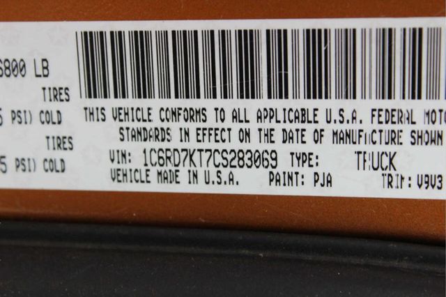 2012 Ram 1500 4WD Crew Cab 140.5" Express - 23029811 - 9
