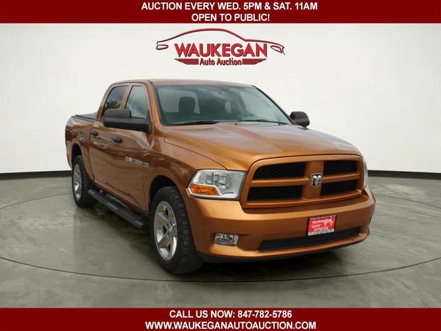 2012 Ram 1500 4WD Crew Cab 140.5" Express - 23029811 - 2