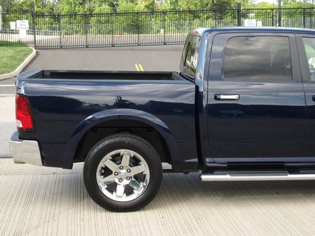 2012 Ram 1500 4WD Crew Cab 140.5" Laramie - 22889638 - 9