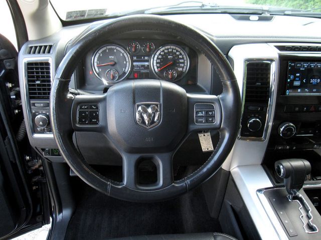 2012 Ram 1500 4WD Crew Cab 140.5" Laramie - 22889638 - 17