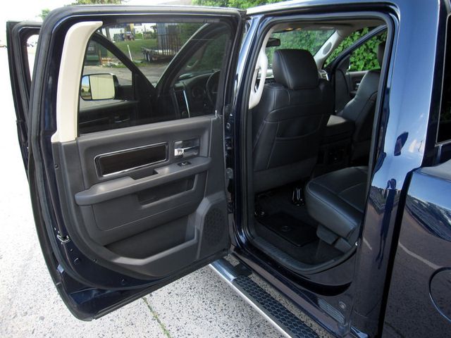 2012 Ram 1500 4WD Crew Cab 140.5" Laramie - 22889638 - 24