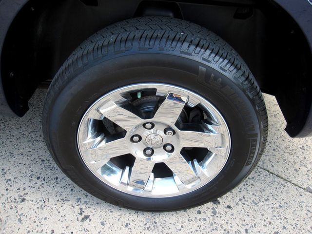 2012 Ram 1500 4WD Crew Cab 140.5" Laramie - 22889638 - 33