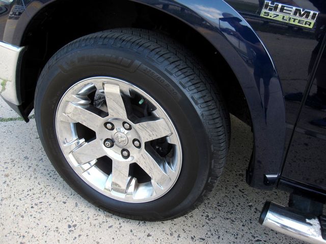 2012 Ram 1500 4WD Crew Cab 140.5" Laramie - 22889638 - 34