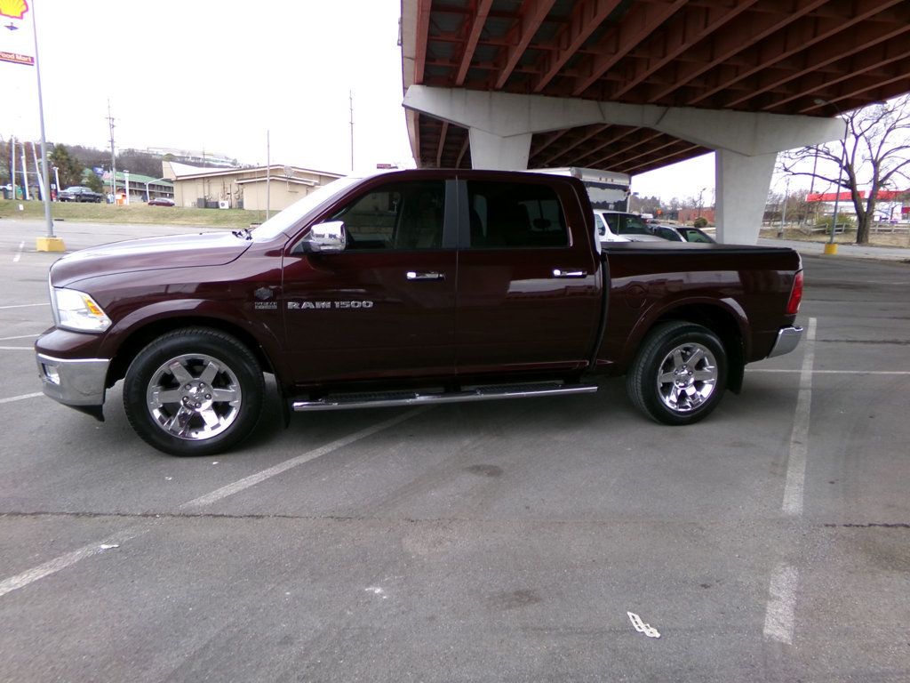 2012 Ram 1500 4WD Crew Cab 140.5" Laramie - 22957806 - 0