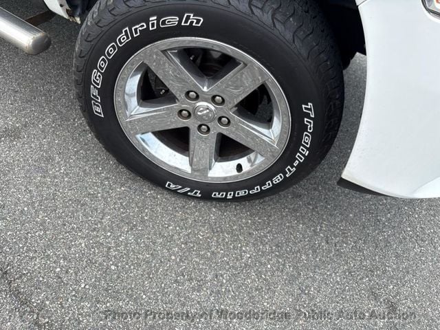 2012 Ram 1500 4WD Crew Cab 140.5" ST - 23068598 - 11
