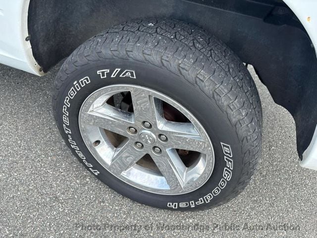 2012 Ram 1500 4WD Crew Cab 140.5" ST - 23068598 - 12