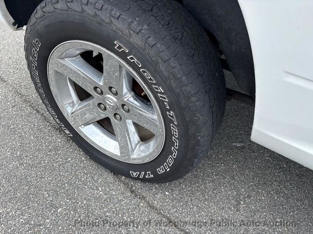 2012 Ram 1500 4WD Crew Cab 140.5" ST - 23068598 - 13