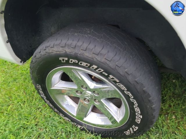 2012 Ram 1500 4WD Crew Cab 140.5" ST - 23094196 - 16