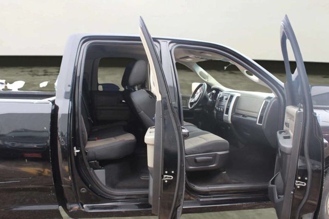 2012 Ram 1500 4WD Quad Cab 140.5" Outdoorsman - 23014136 - 4