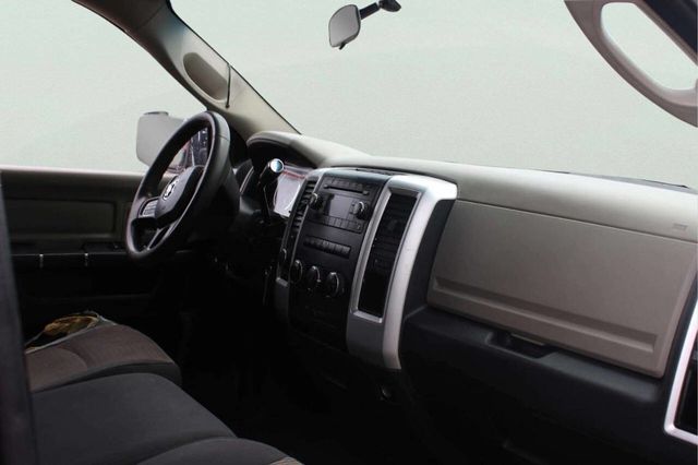 2012 Ram 1500 4WD Quad Cab 140.5" Outdoorsman - 23014136 - 5