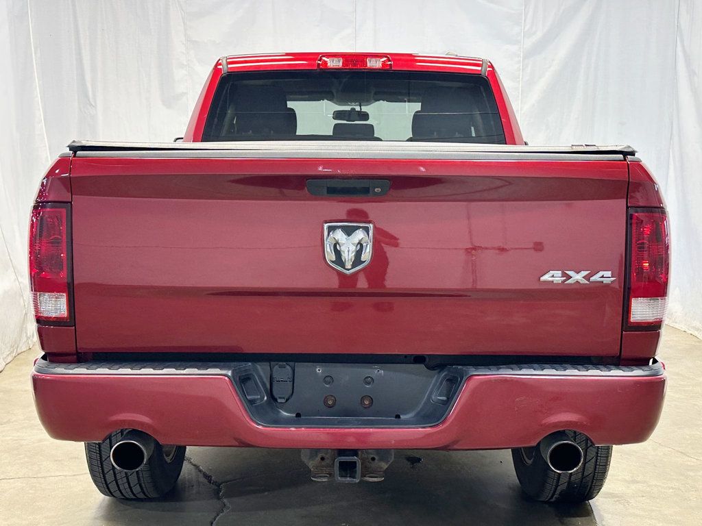 2012 Ram 1500 4WD Reg Cab 120.5" Express - 23041713 - 9