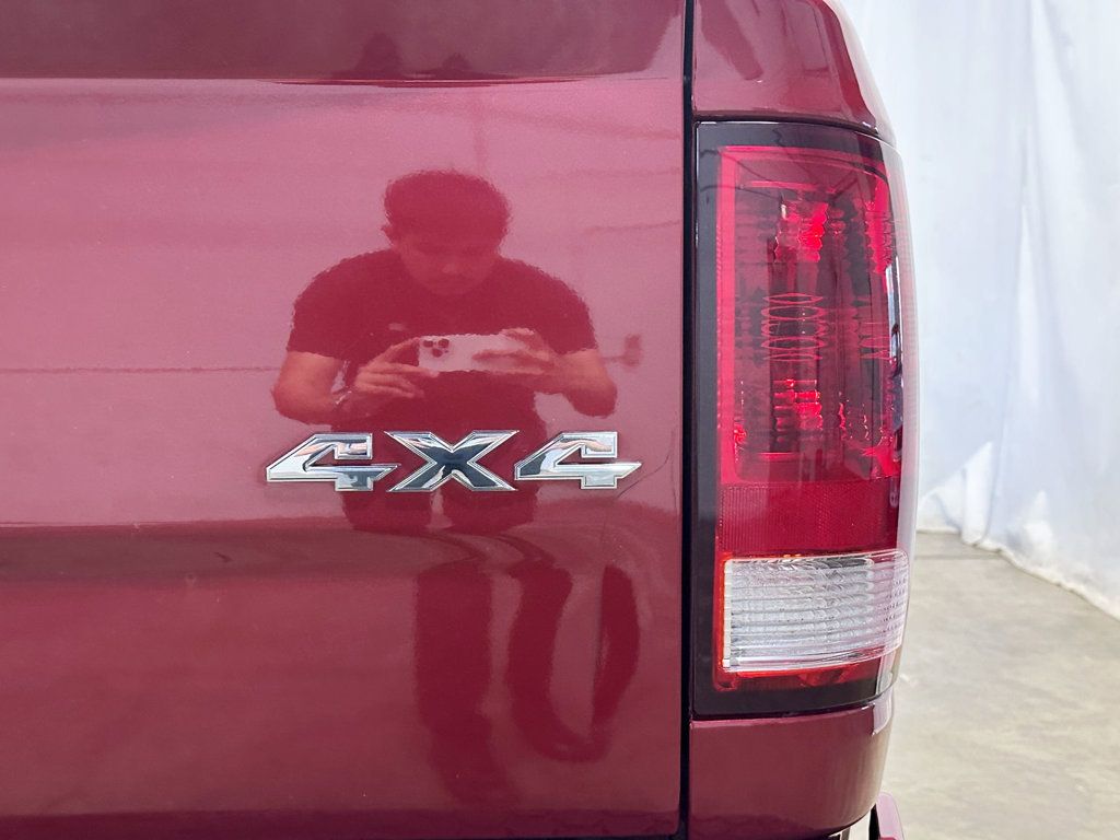 2012 Ram 1500 4WD Reg Cab 120.5" Express - 23041713 - 11