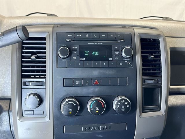 2012 Ram 1500 4WD Reg Cab 120.5" Express - 23041713 - 22