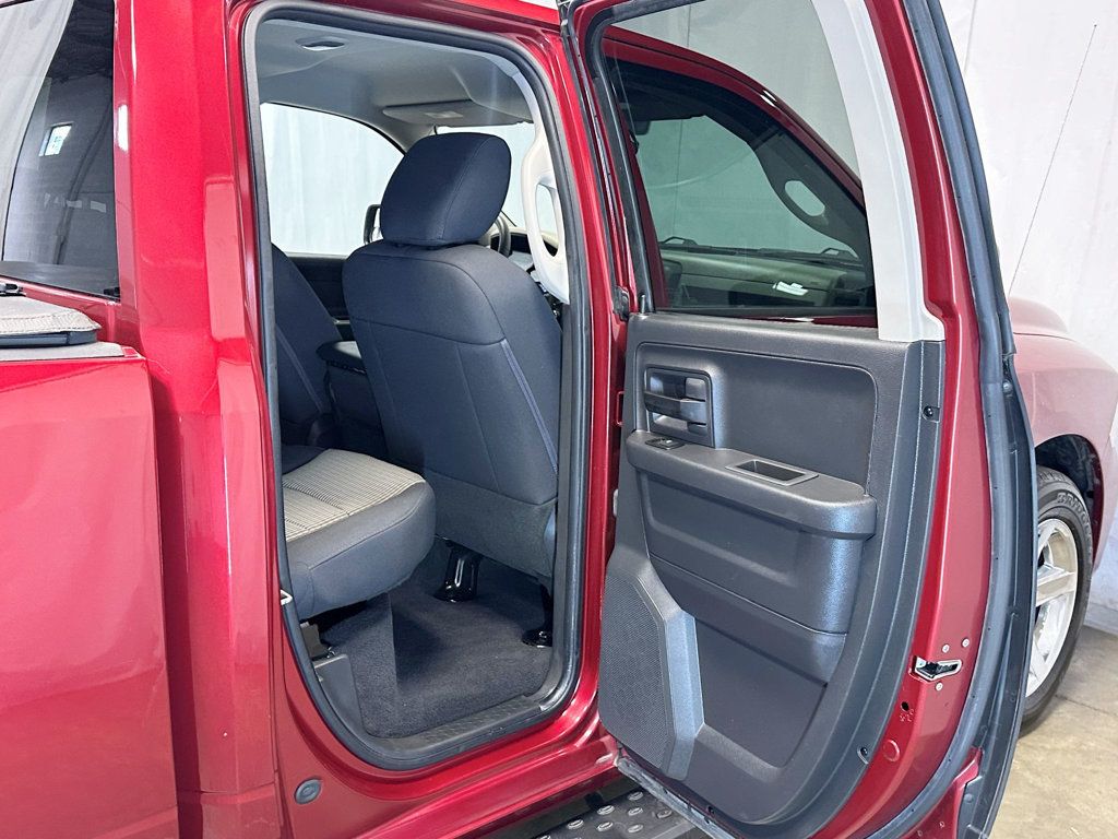 2012 Ram 1500 4WD Reg Cab 120.5" Express - 23041713 - 24