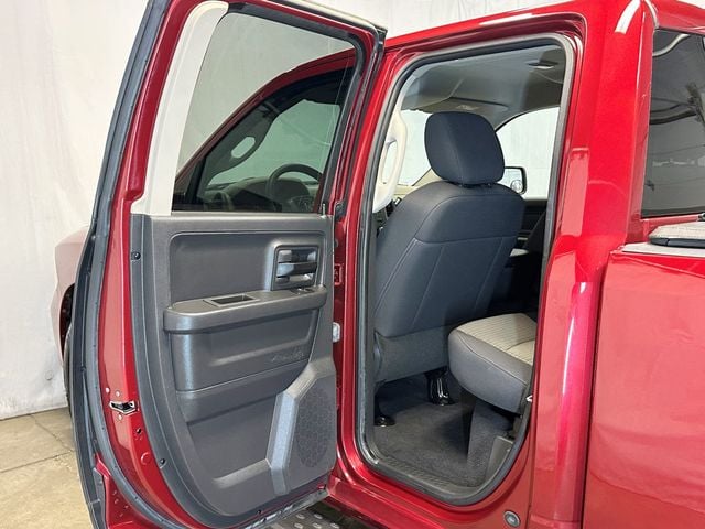 2012 Ram 1500 4WD Reg Cab 120.5" Express - 23041713 - 25